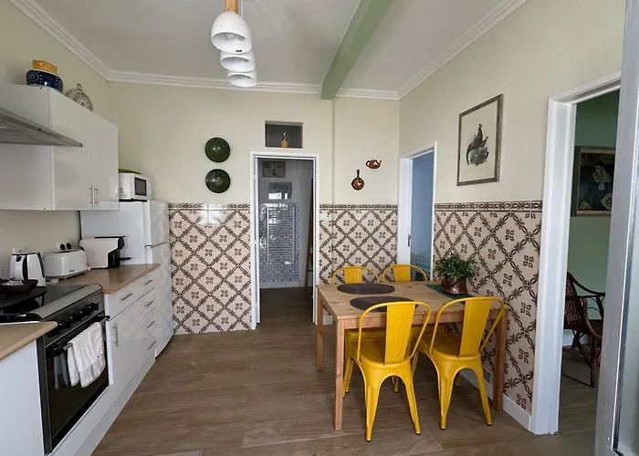 Rose's Foz * פוז דו ארליו