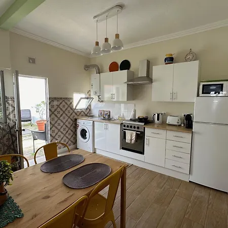 Holiday home Rose's Foz Foz do Arelho